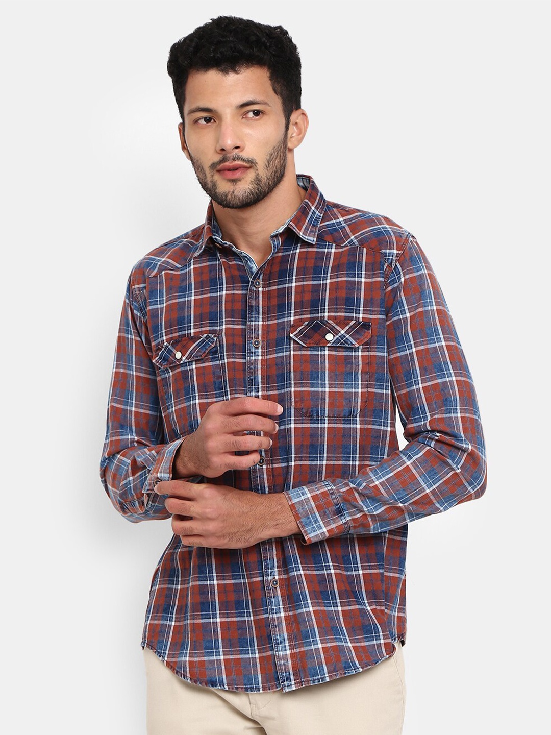 

V-Mart Men Brown Tartan Checks Checked Casual Shirt