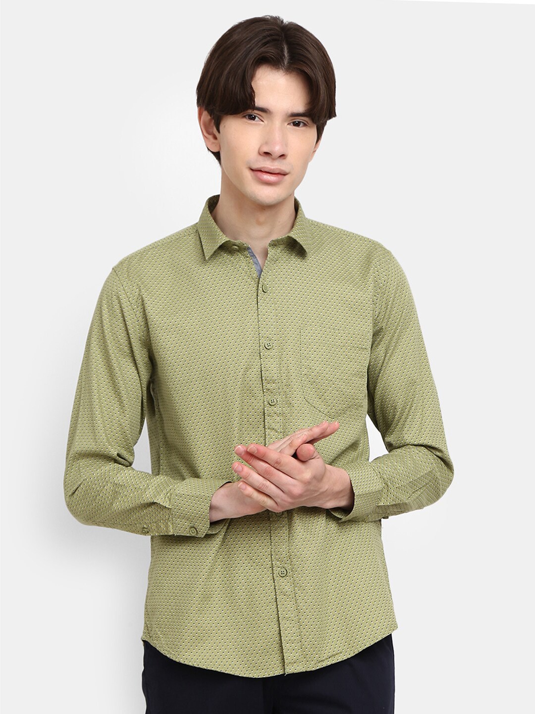 

V-Mart Men Green Printed Casual Shirt