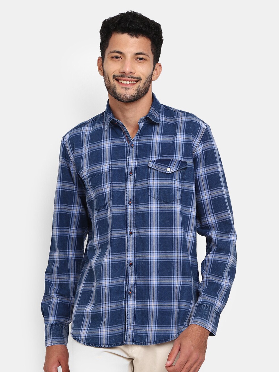 

V-Mart Men Blue Checked Casual Shirt