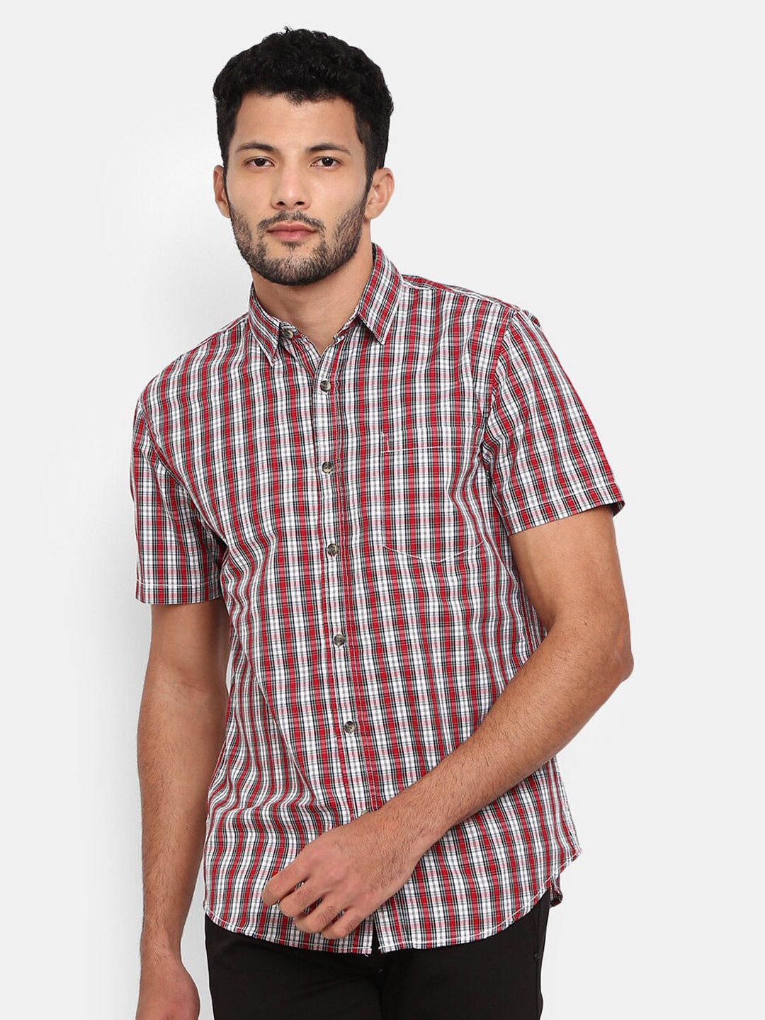 

V-Mart Men Red Checked Casual Shirt