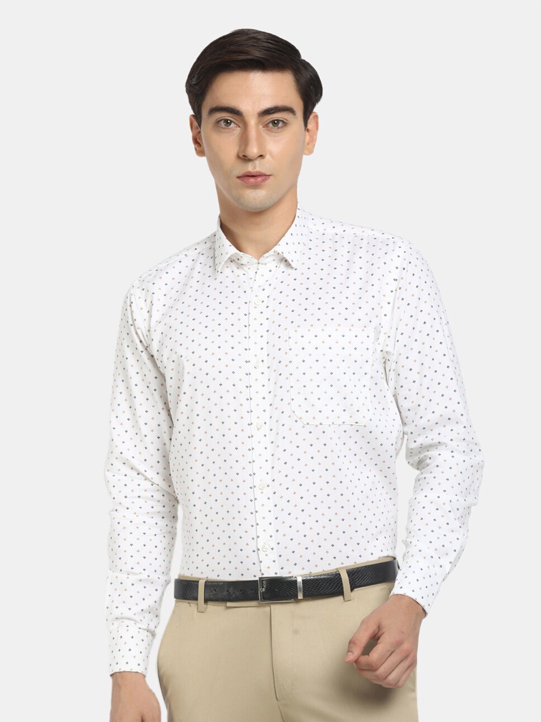 

J White by Vmart Men White Regular Fit Printed Cotton Formal Shirt