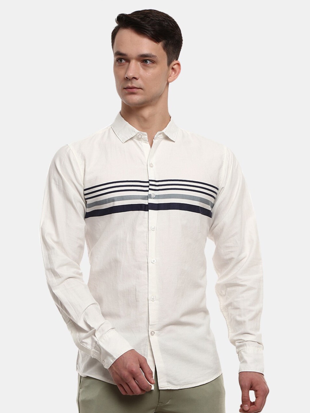 

V-Mart Men White Horizontal Stripes Casual Shirt