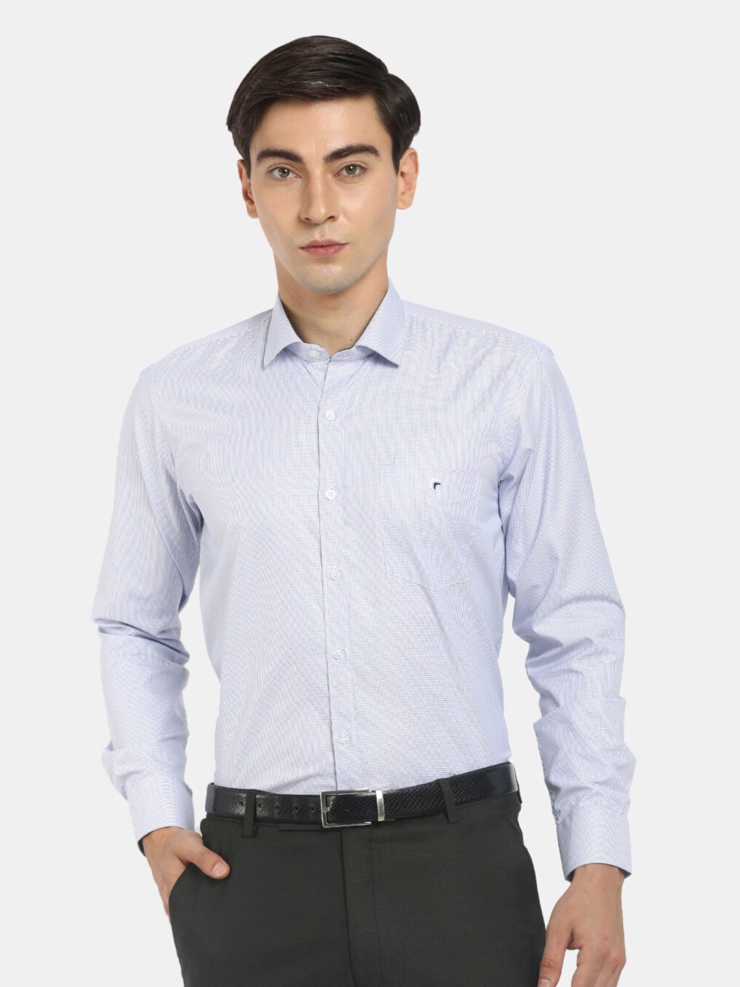 

V-Mart Men Blue Striped Formal Shirt