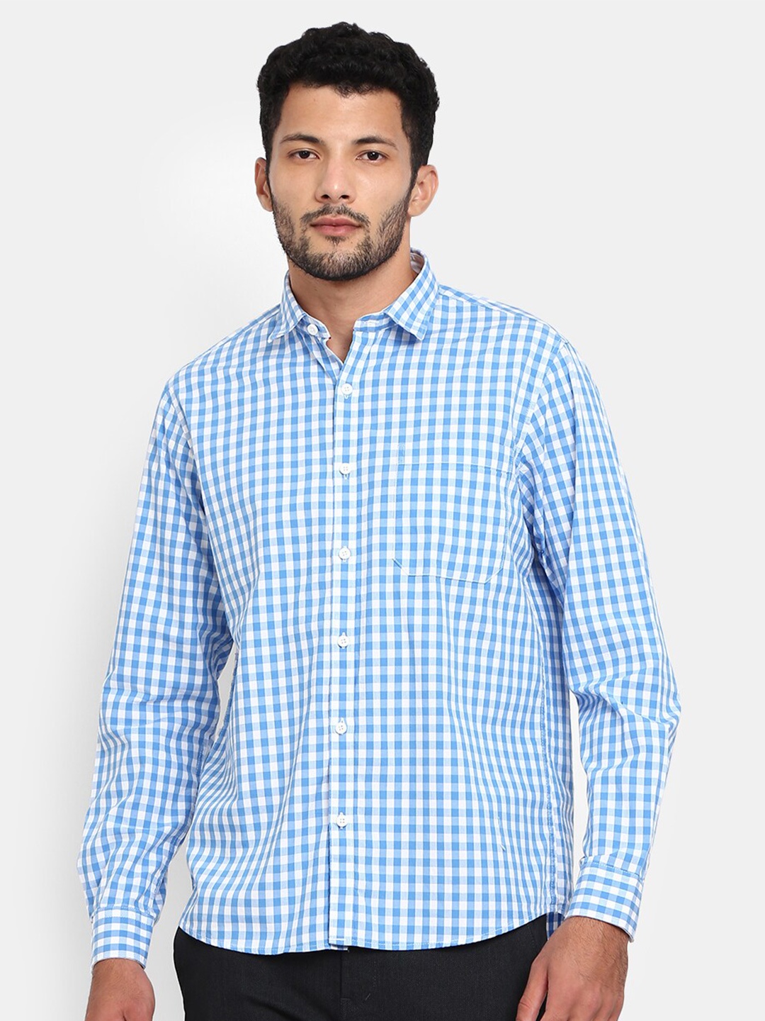 

V-Mart Men Blue Checks Twill Spread Collar Casual Shirt