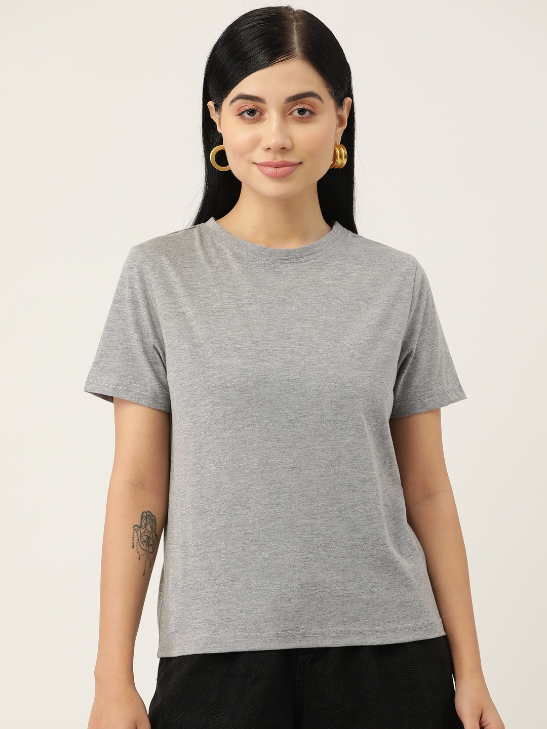 

Besiva Women Grey Solid T-shirt