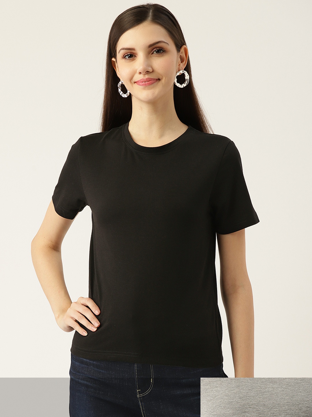 

Besiva Women Pack of 2 T-shirts, Black