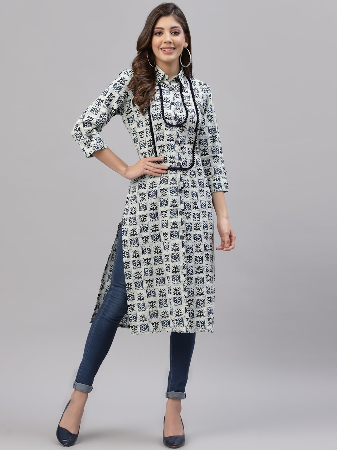 

Get Glamr Women Navy Blue Geometric Printed Flared Sleeves Indigo Pathani Kurta