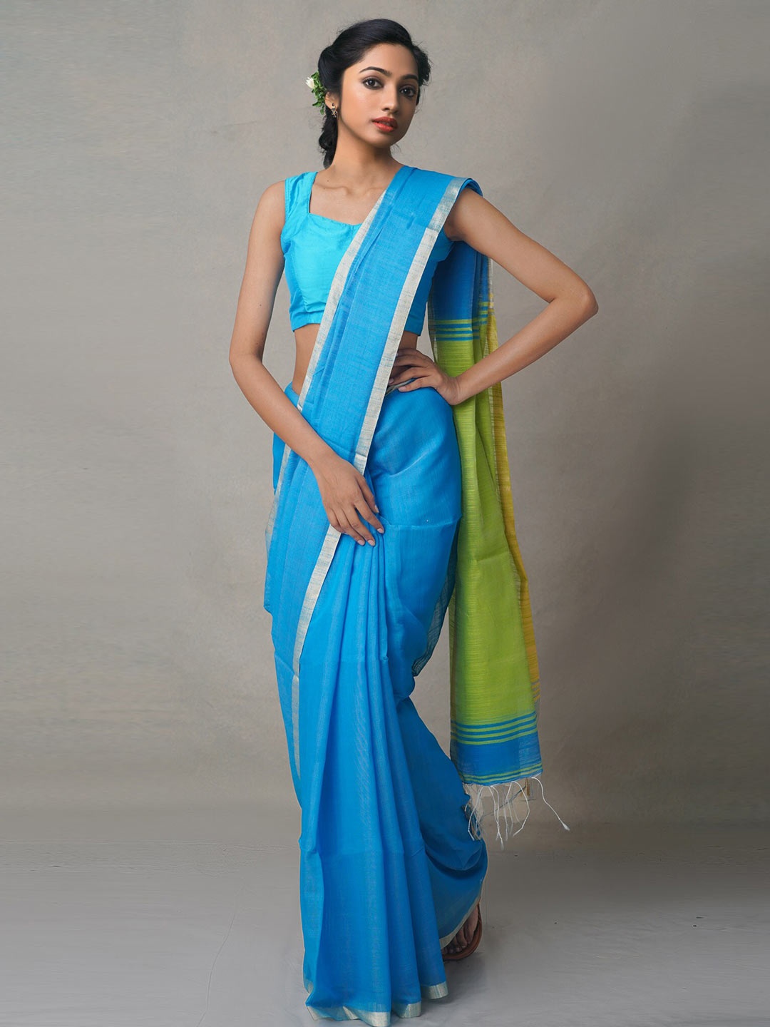 

Unnati Silks Blue & Lime Green Woven Design Pure Cotton Jamdani Saree