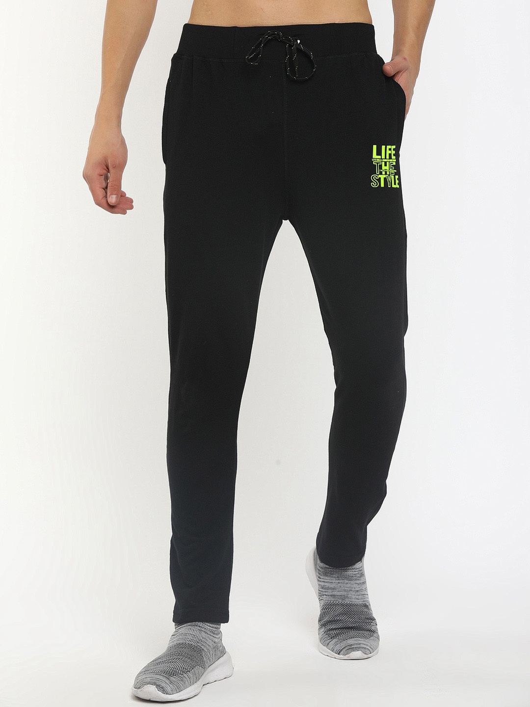 

V-Mart Men Black Cotton Track Pant