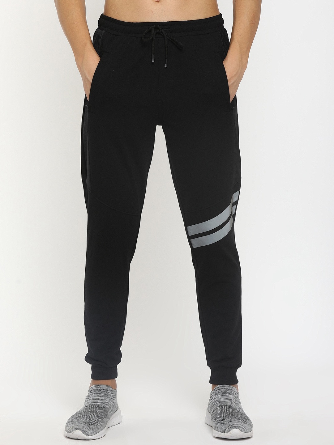 

V-Mart Men Black Solid Pure Cotton Joggers