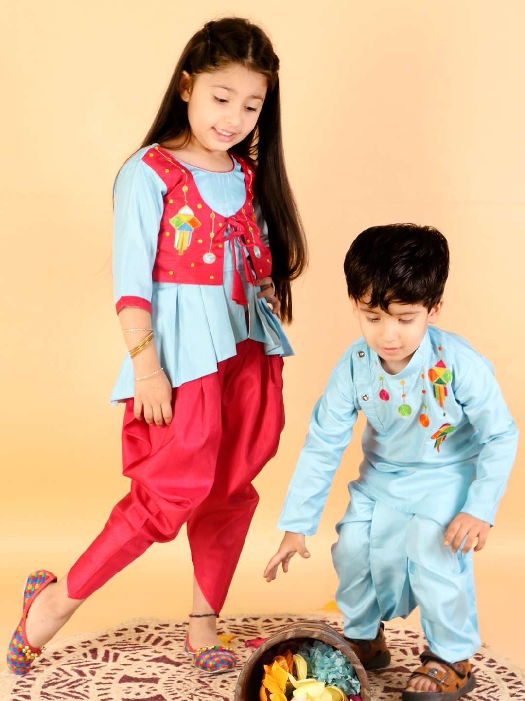 

KID1 Girls Pink Floral Embroidered Dupion Silk Top with Dhoti Pants & With Dupatta
