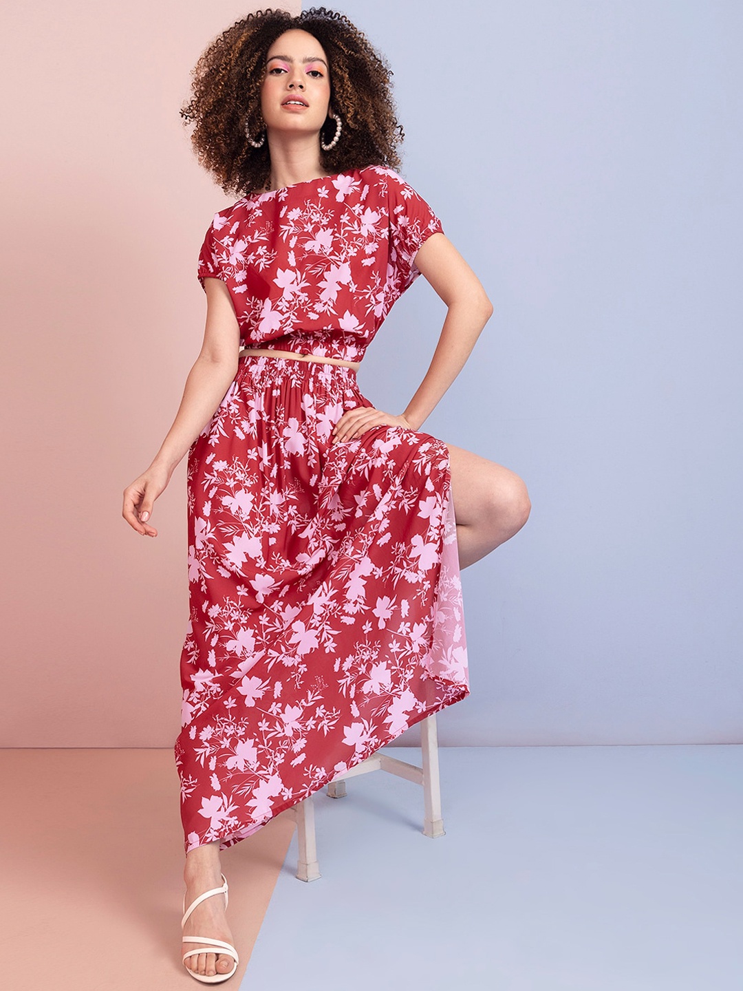 FabAlley Women Red & Pink Floral Printed Crop Top & Skirt