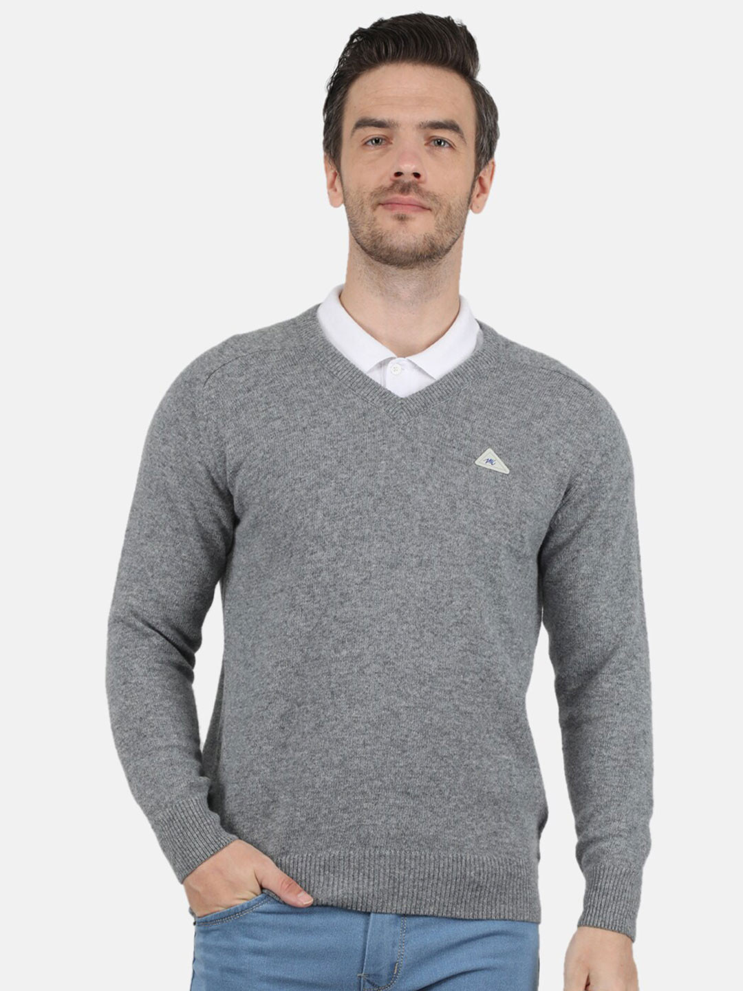 

Monte Carlo Men Grey Solid V Neck Pullover