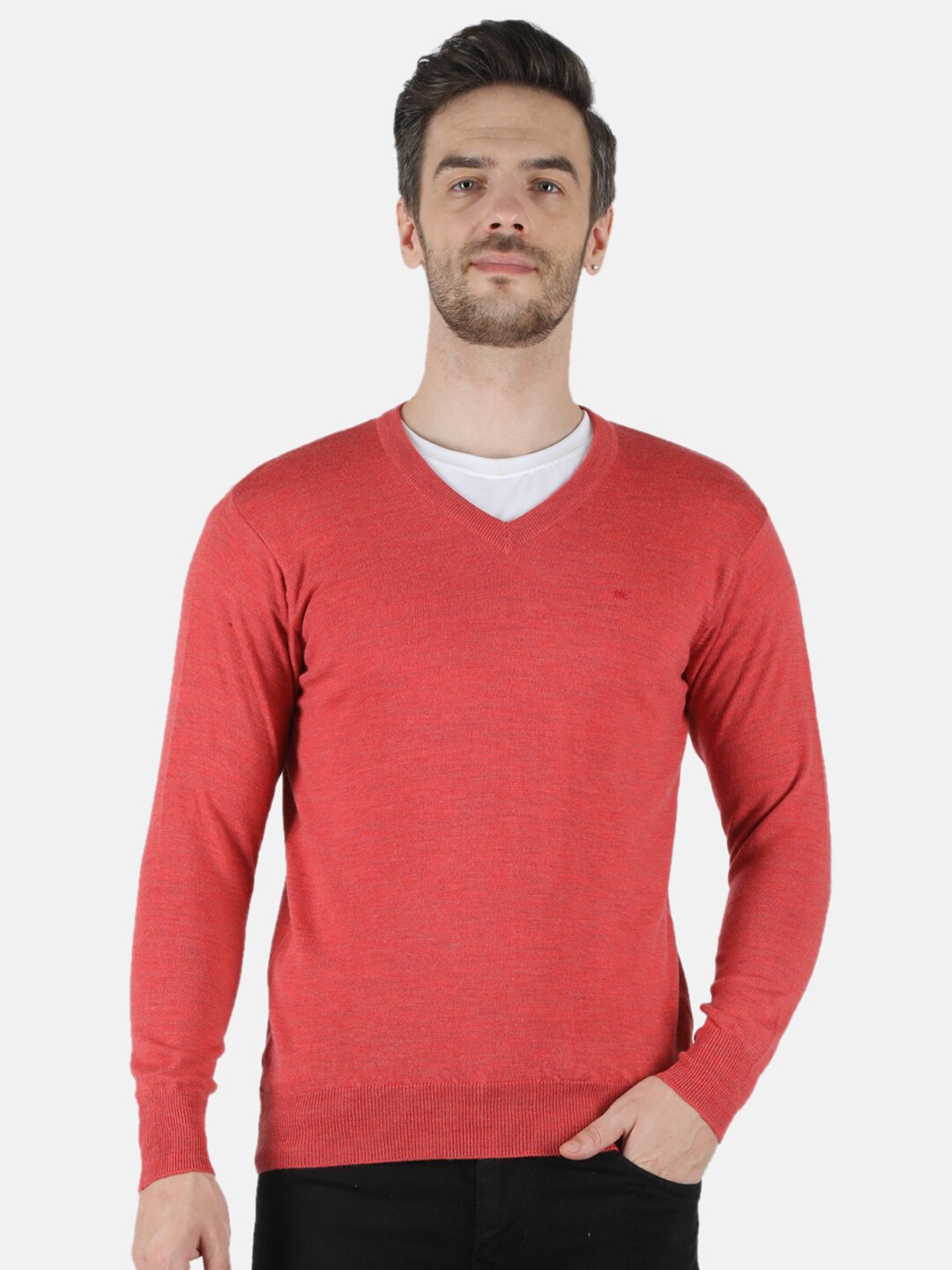 

Monte Carlo Men Pure Wool Red Solid V Neck Pullover