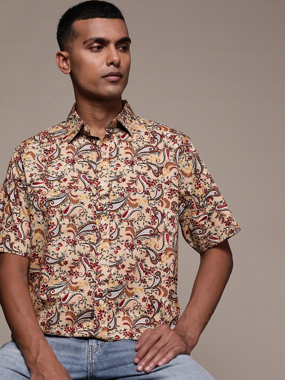 

Macy's Club Room Men Beige Classic Paisley Printed Pure Cotton Casual Shirt