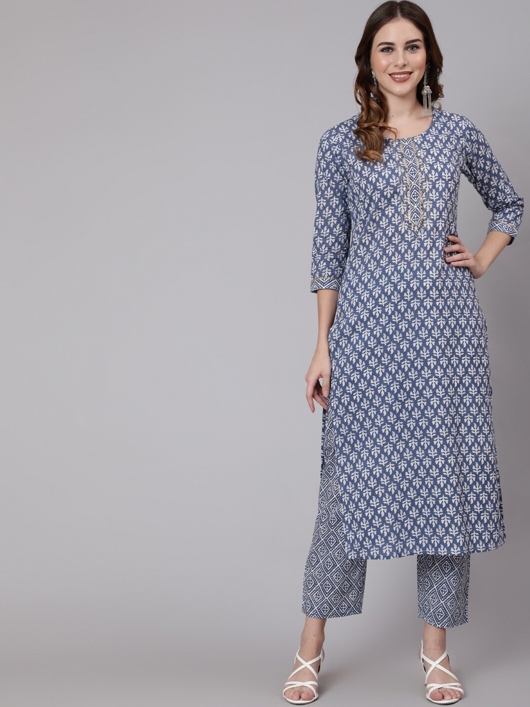 

GLAM ROOTS Women Blue Printed Pure Cotton Kurta with Trouser