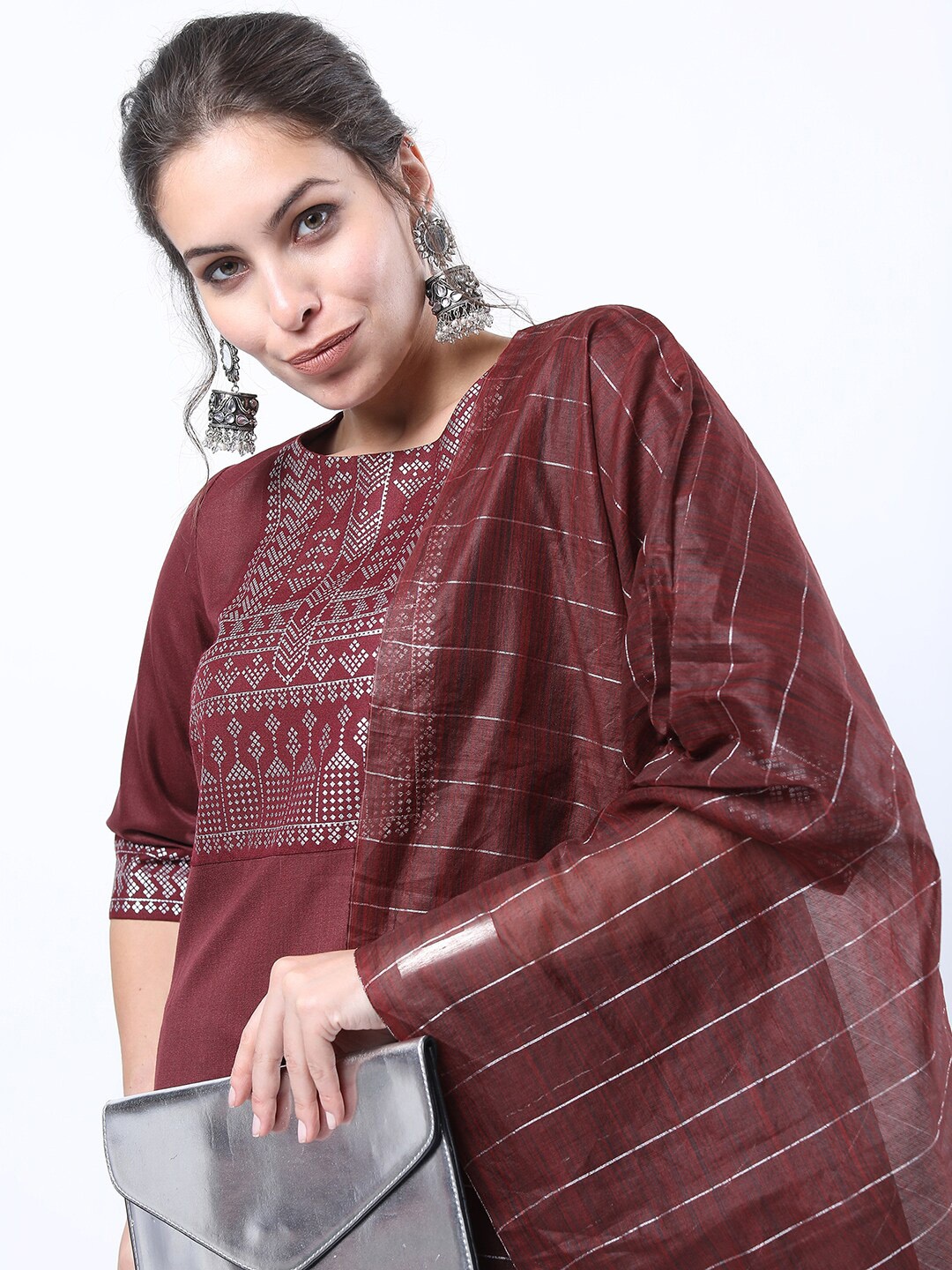 

KETCH Women Burgundy Printed Kurta with Pyjamas & With Dupatta