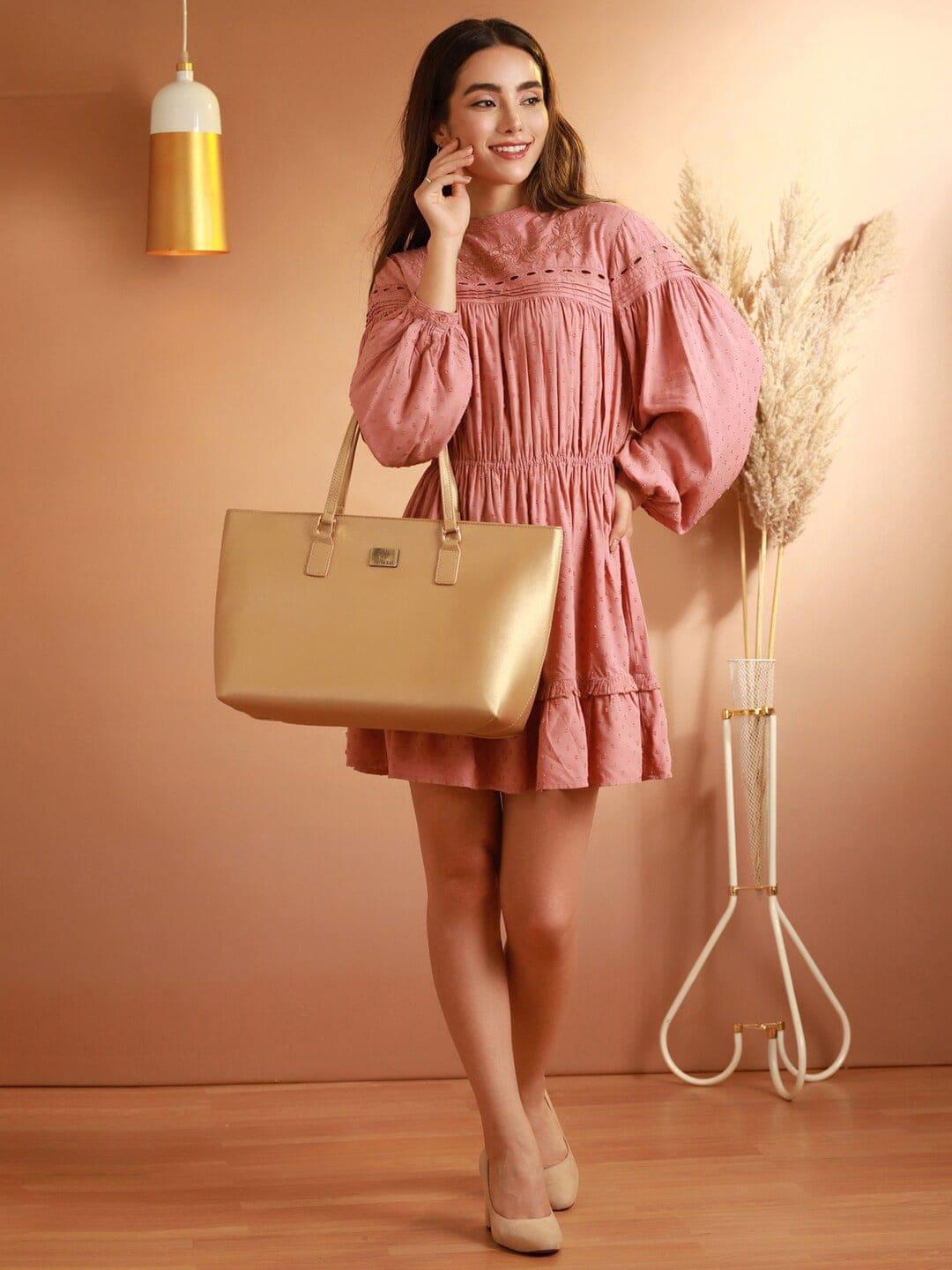

Priyaasi Gold-Toned PU Oversized Structured Tote Bag