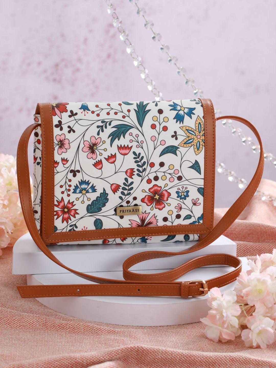 

Priyaasi White Embellished PU Shopper Shoulder Bag