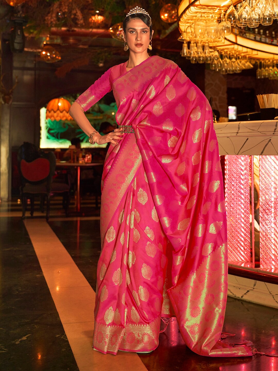 

Mitera Pink Bagh Silk Blend Banarasi Saree