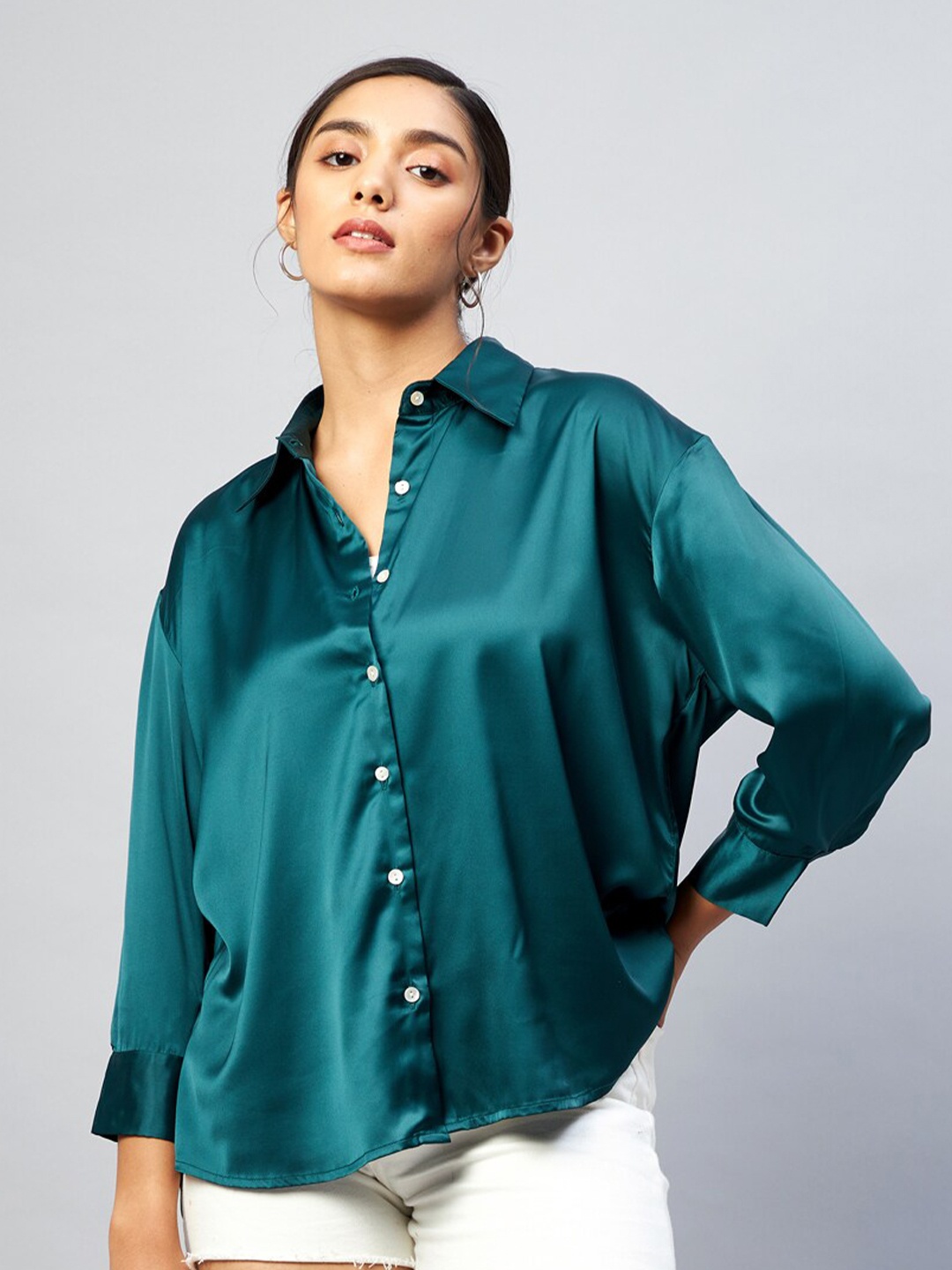 

DELAN Women Green Relaxed Boxy Casual Shirt