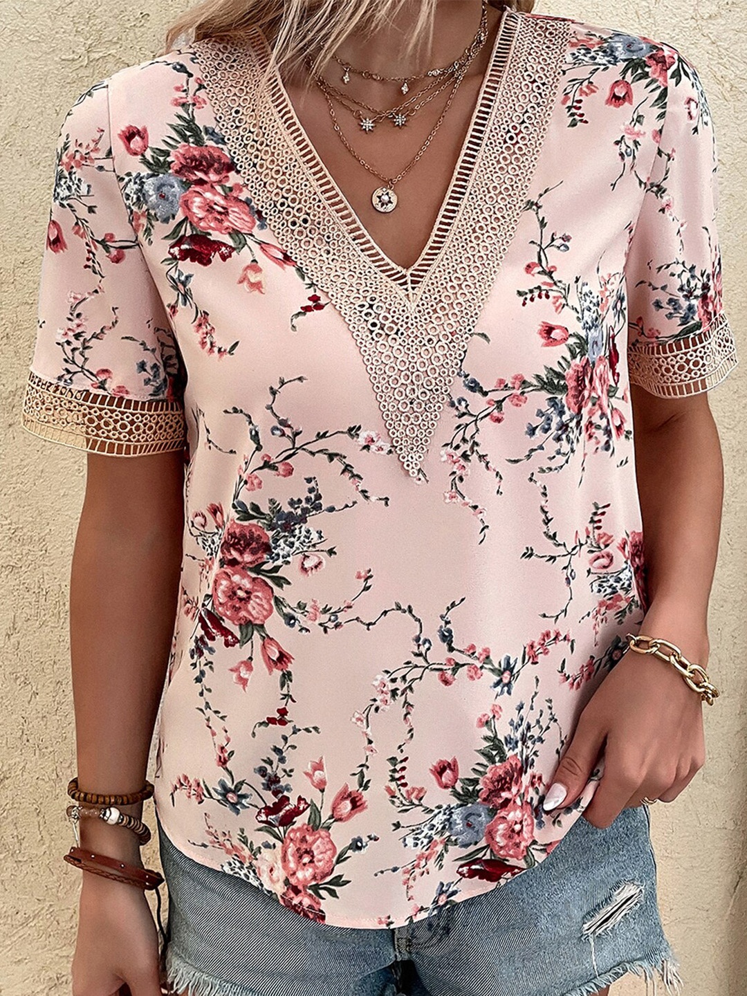 

BoStreet Pink & Red Floral Print Top