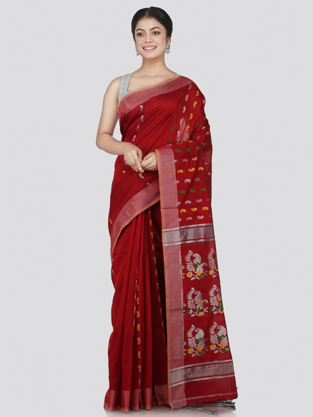 

PinkLoom Maroon & Silver-Toned Ethnic Motifs Saree