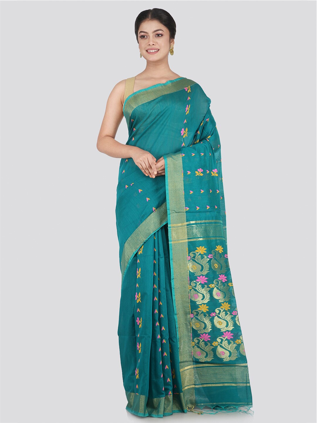 

PinkLoom Green & Gold-Toned Woven Design Saree