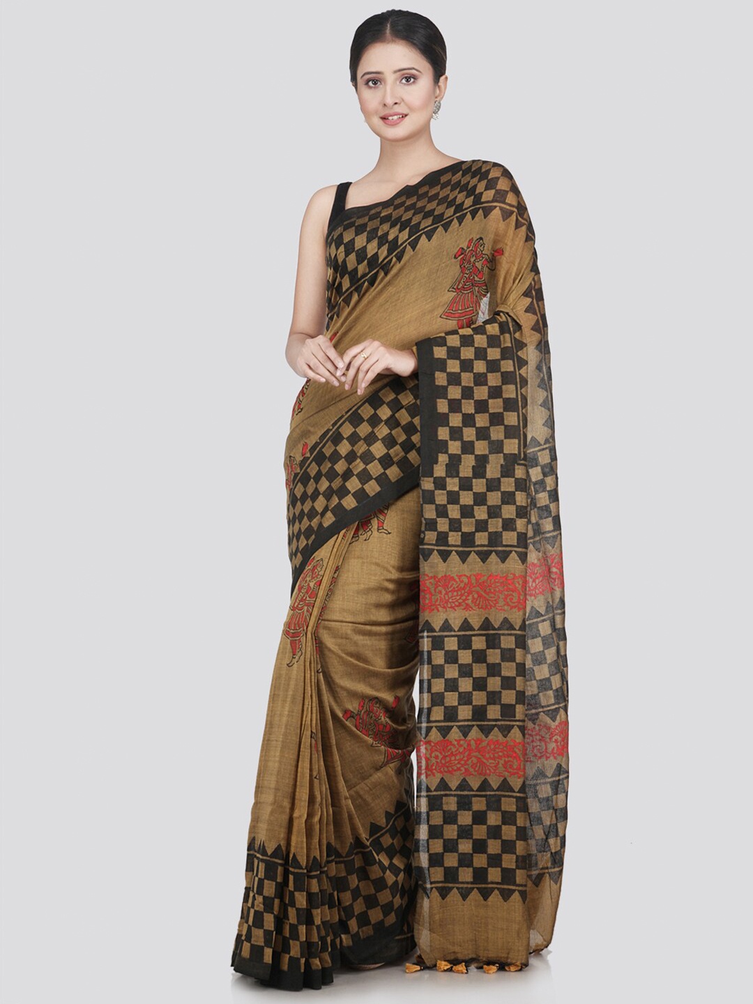 

PinkLoom Women Gold-Toned & Black Geometric Printed Pure Cotton Saree