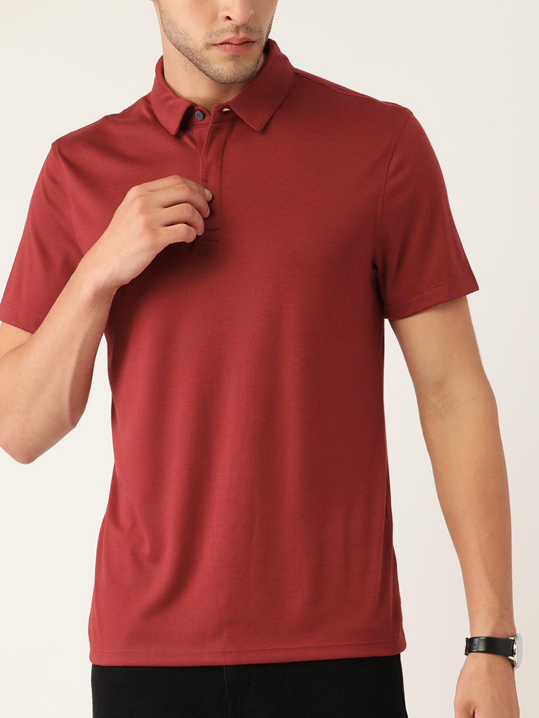 

Macy's Alfani Men Maroon Solid Polo Collar T-shirt