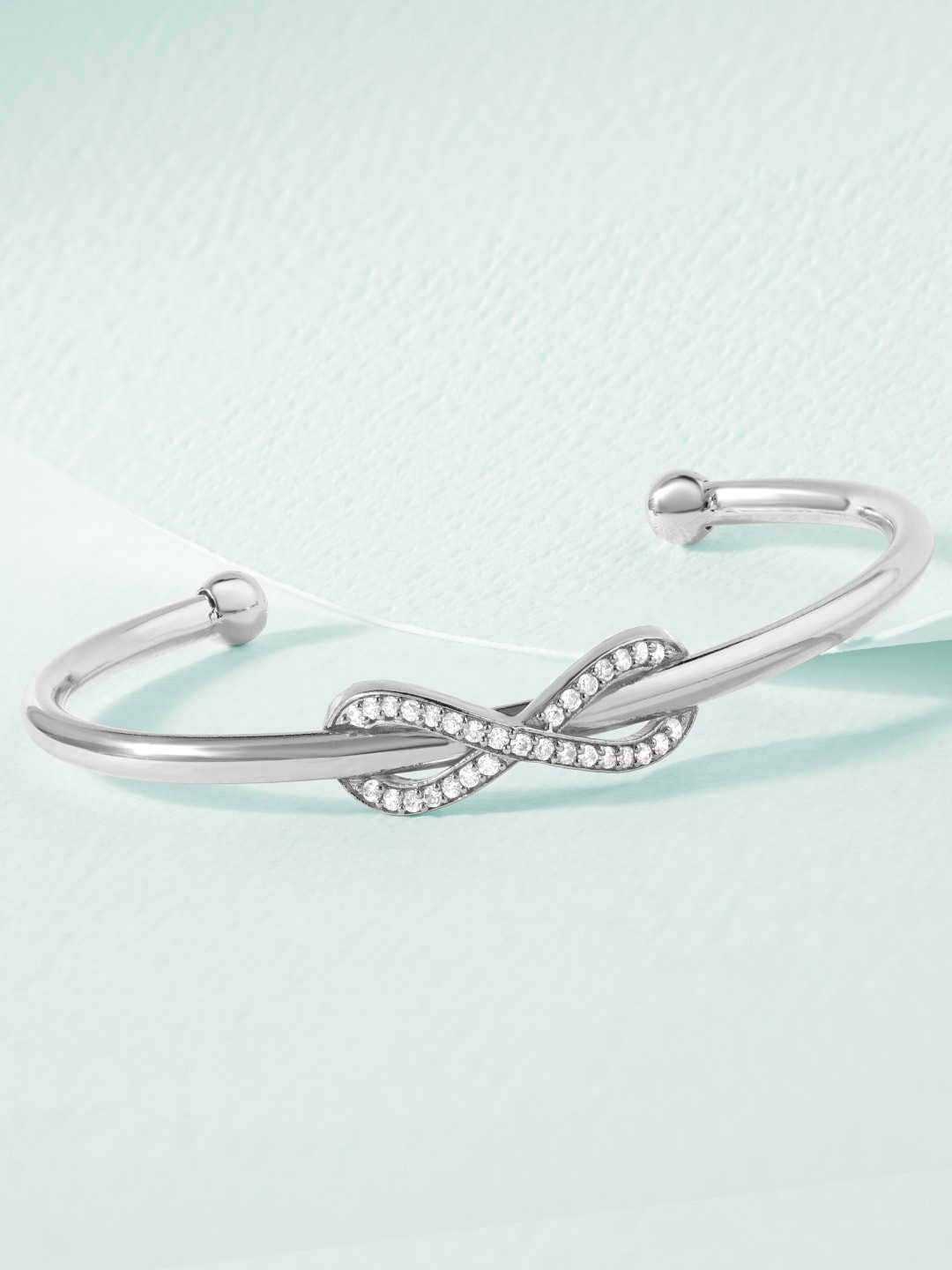 

MINUTIAE Women Silver Bracelet