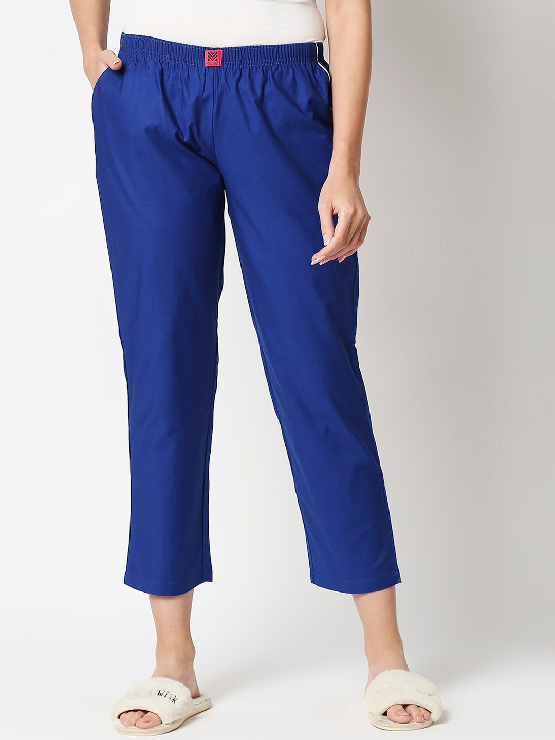 

Manaca Women Blue Solid Three-Fourth Cotton Lounge Pants