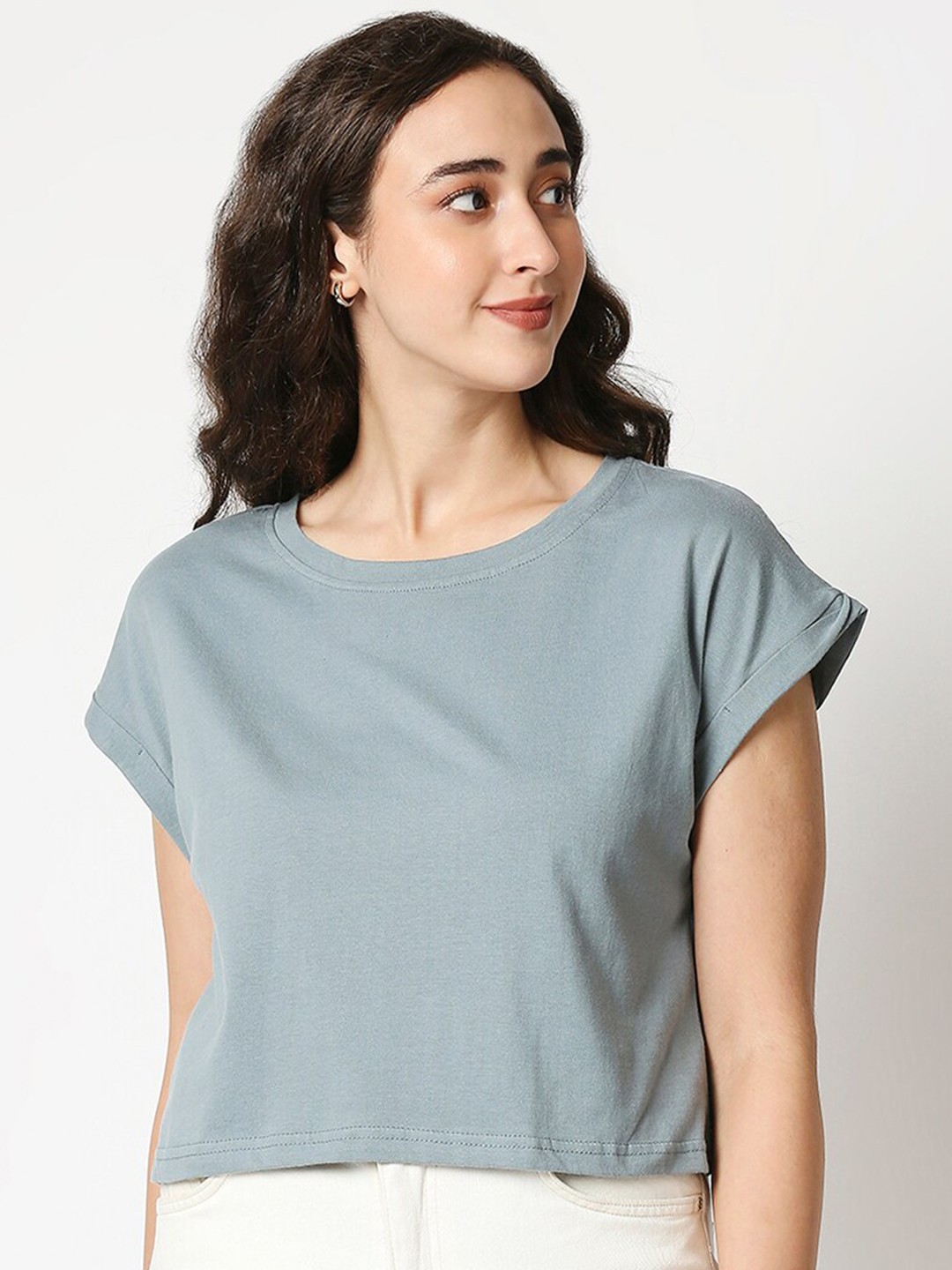 

Manaca Grey Extended Sleeves Top