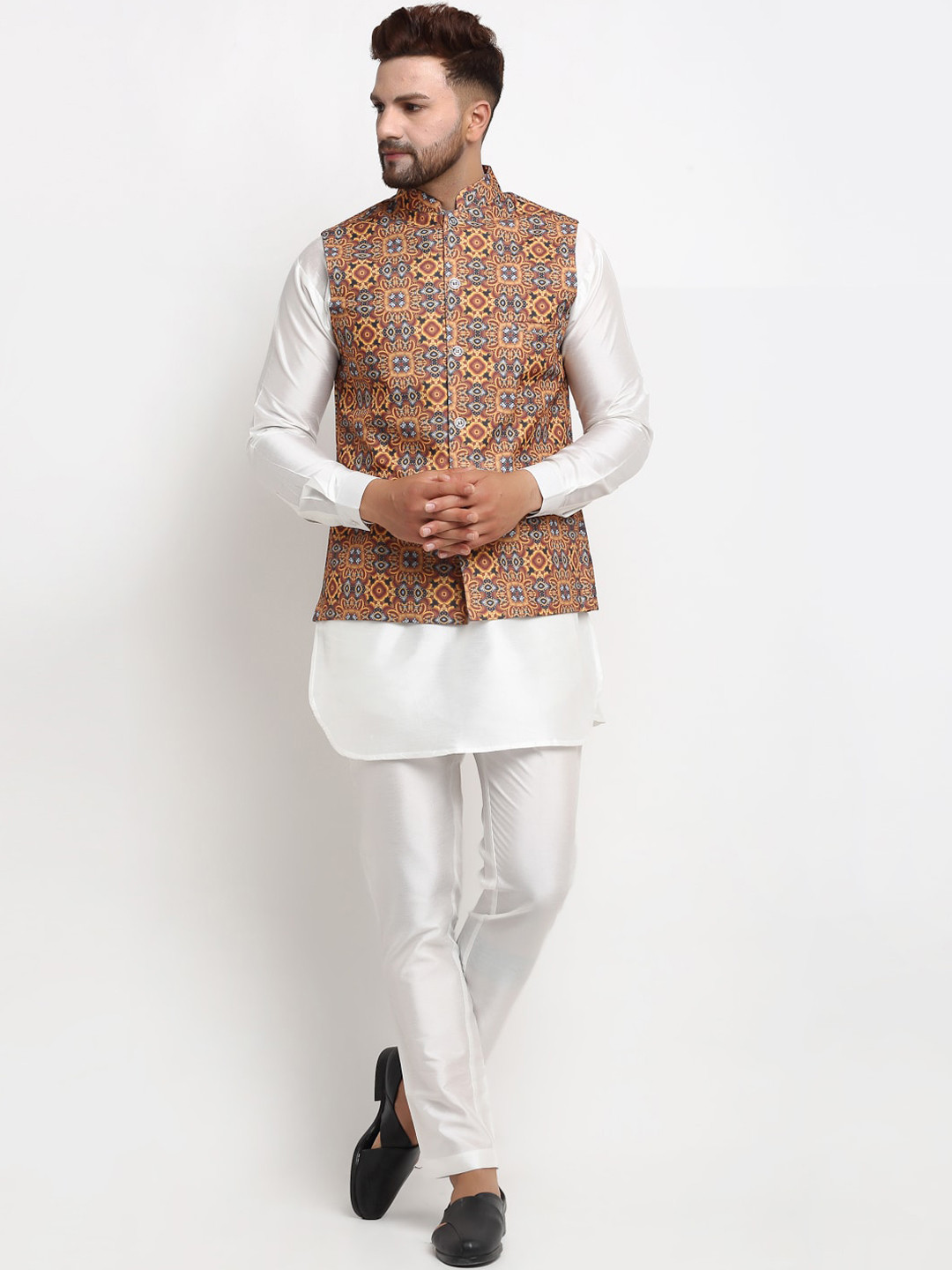 

Benstoke Men White Dupion Silk Kurta Pyjama and jacket