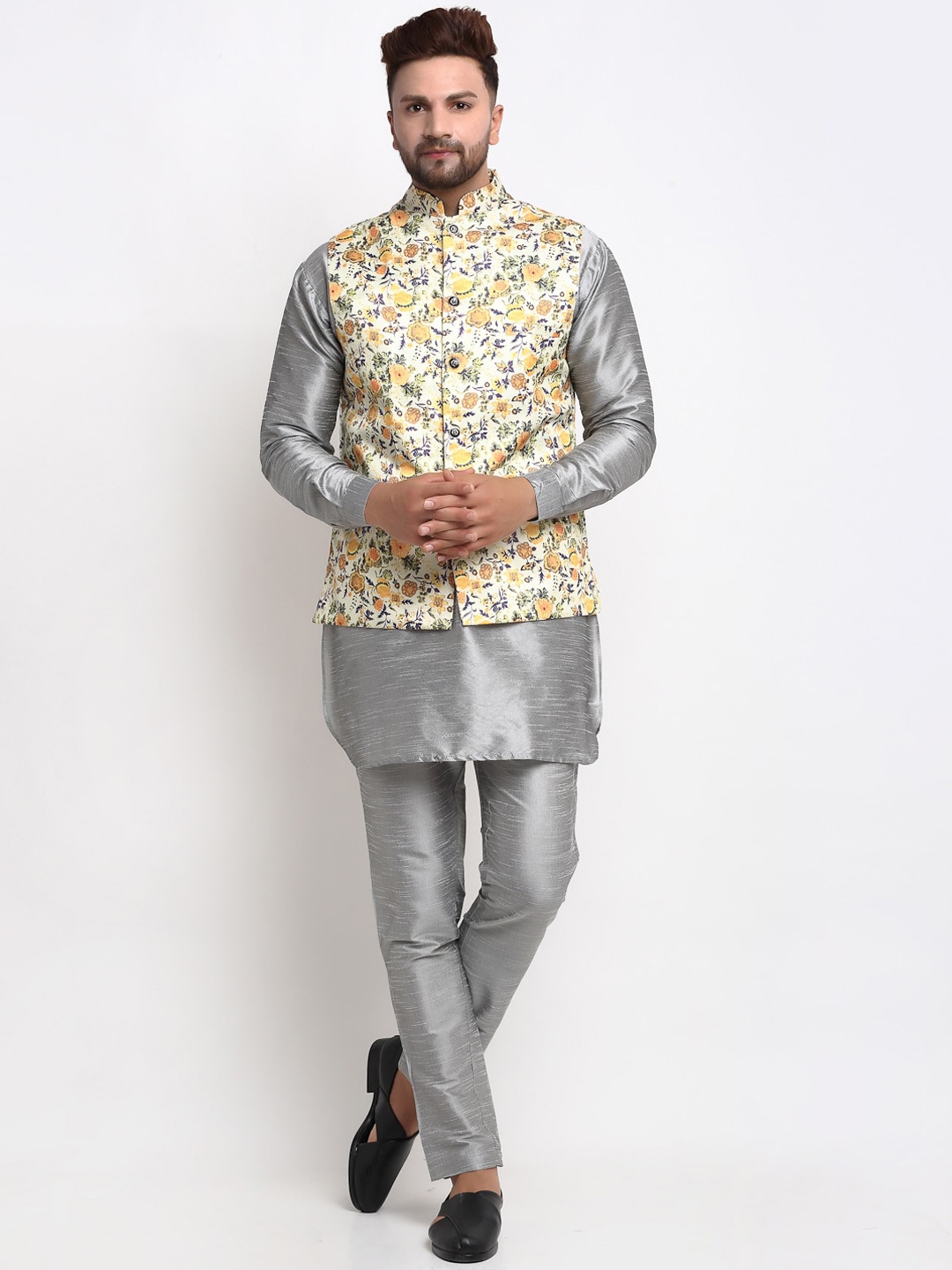 

Benstoke Men Grey Dupion Silk Kurta-Pyjama With Floral Print Jacket