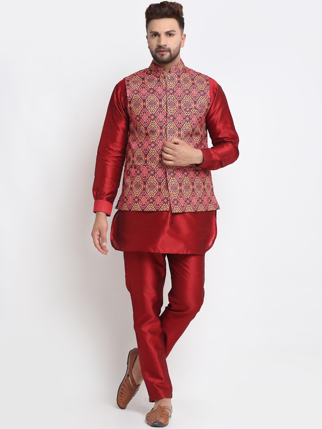 

Benstoke Men Maroon Printed Dupion Silk Kurta Pyjama and jacket