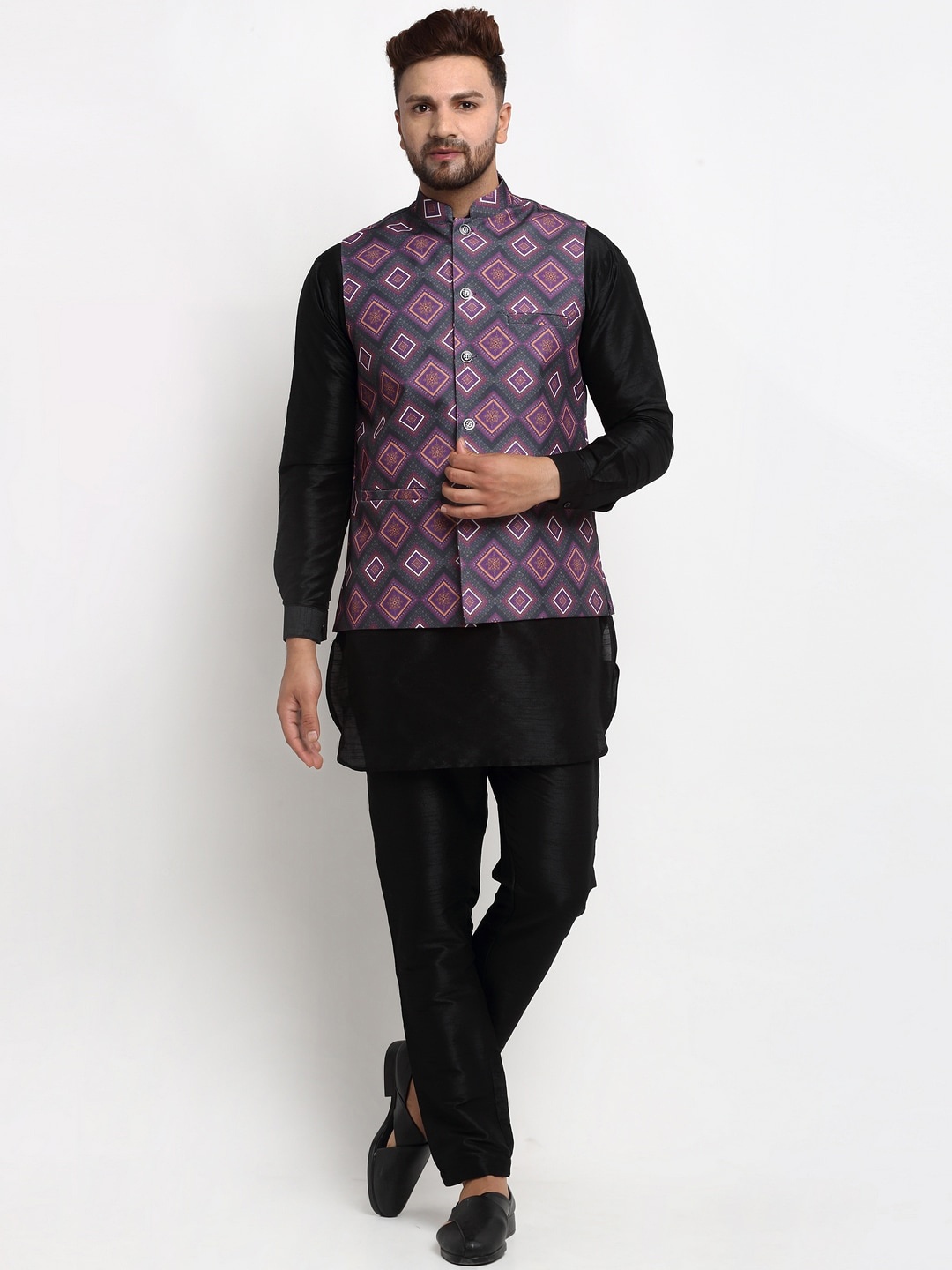 

Benstoke Men Black Paisley Layered Dupion Silk Kurta with Pyjamas