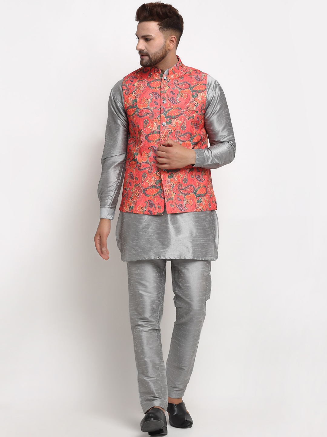 

Benstoke Men Grey Paisley Printed Dupion Silk Kurti with Pyjamas and nehru jacket set