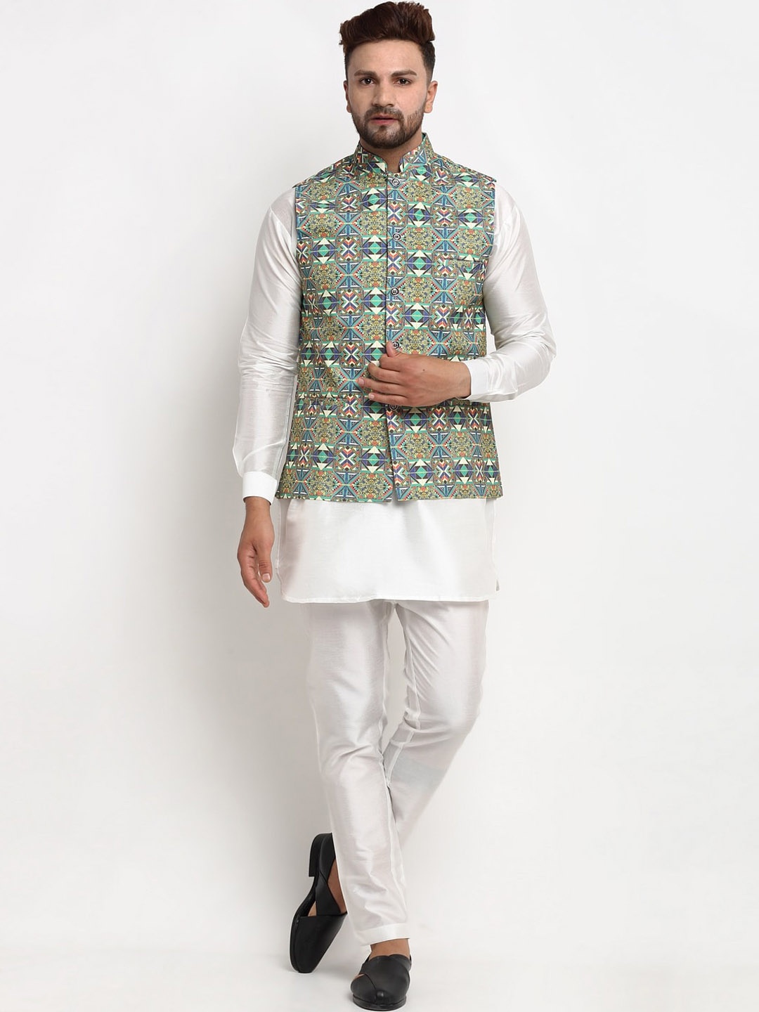 

Benstoke Men White Printed Dupion Silk Kurta with Pyjamas Nehru Jacket
