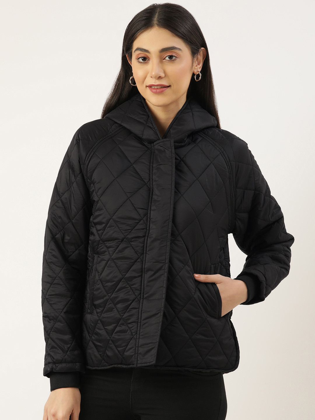 

FOREVER 21 Women Black Padded Jacket