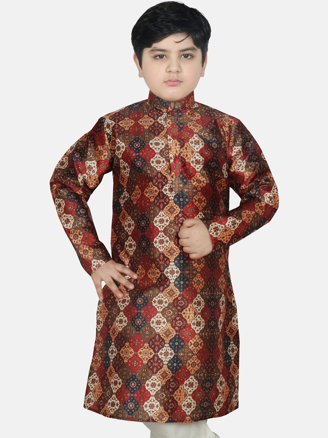 

SG YUVRAJ Boys Coral & Multicoloured Ethnic Motifs Printed Raw Silk Kurta