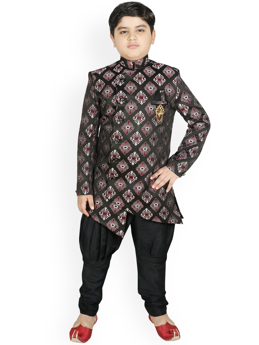 

SG YUVRAJ Boys Black Printed Sherwani With Churidar