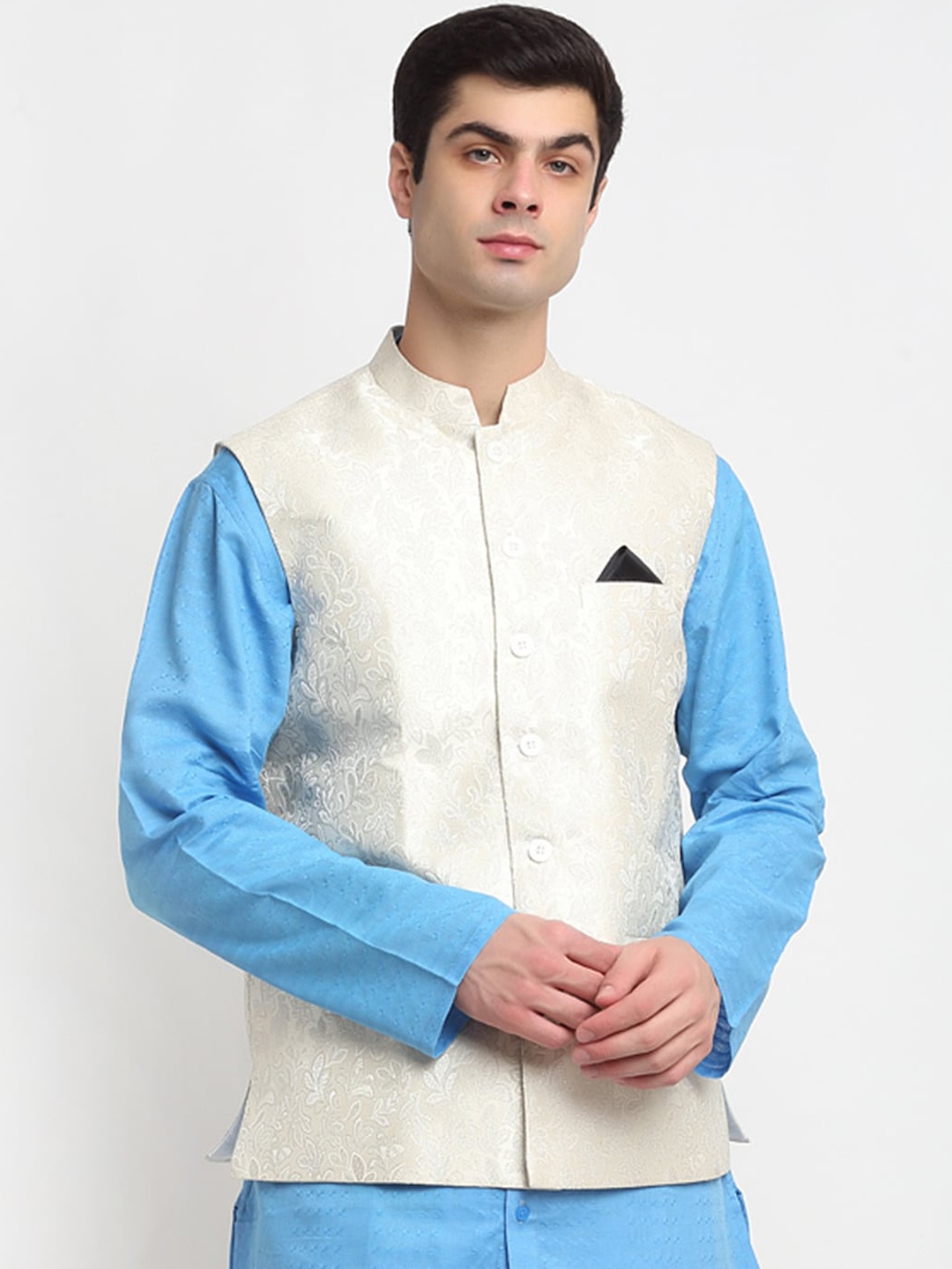 

NEUDIS Men Silver-Toned Jacquard Dupion Silk Woven Nehru Jackets