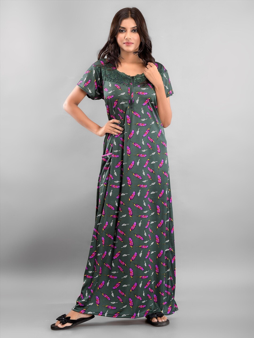 

Apratim Green Printed Maxi Nightdress