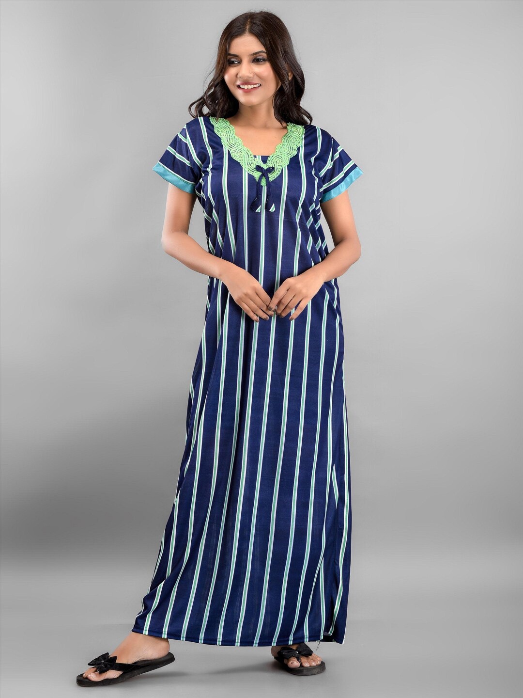 

Apratim Blue Printed Maxi Nightdress