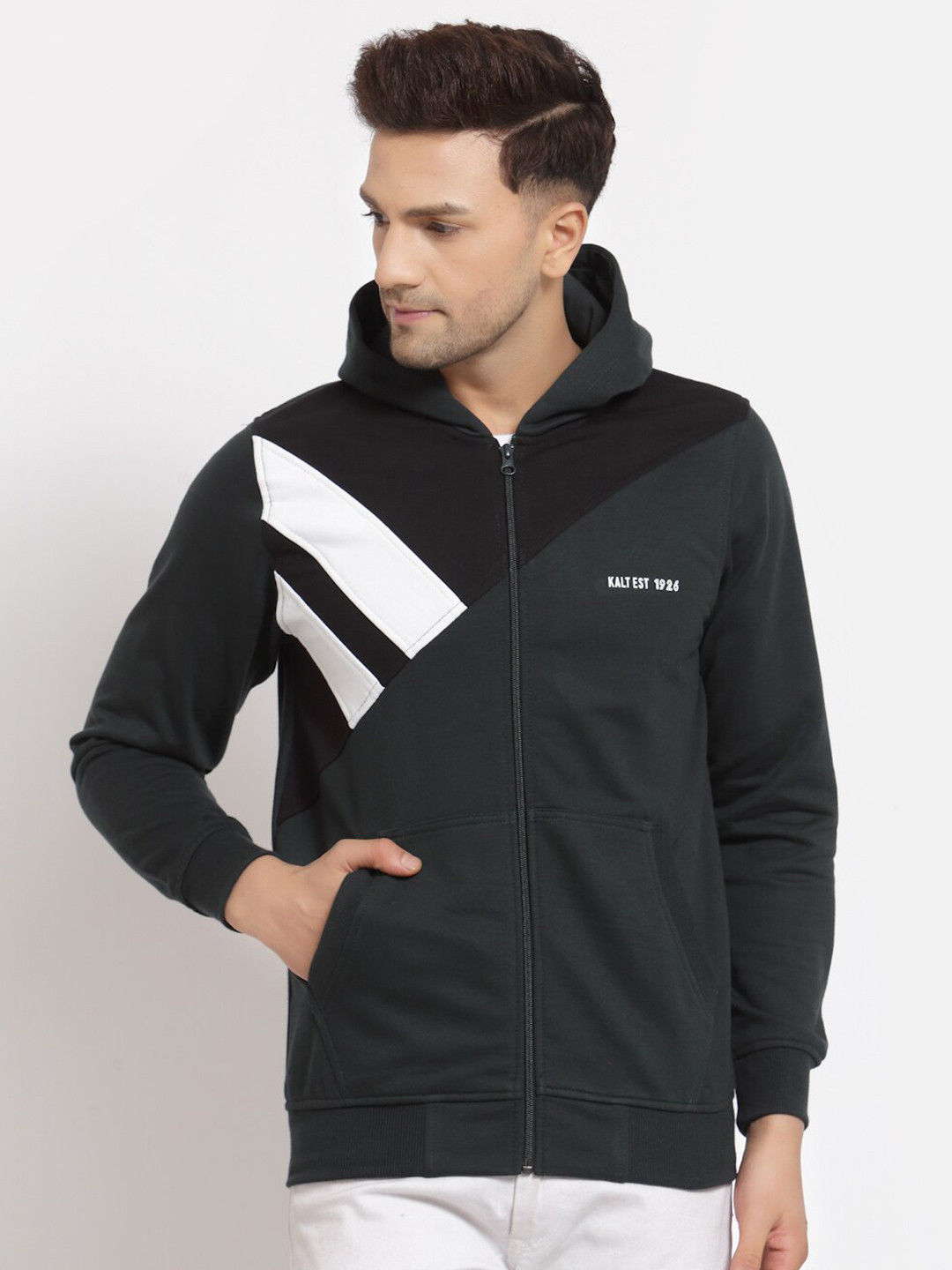 

Kalt Men Black Colourblocked Sweatshirt