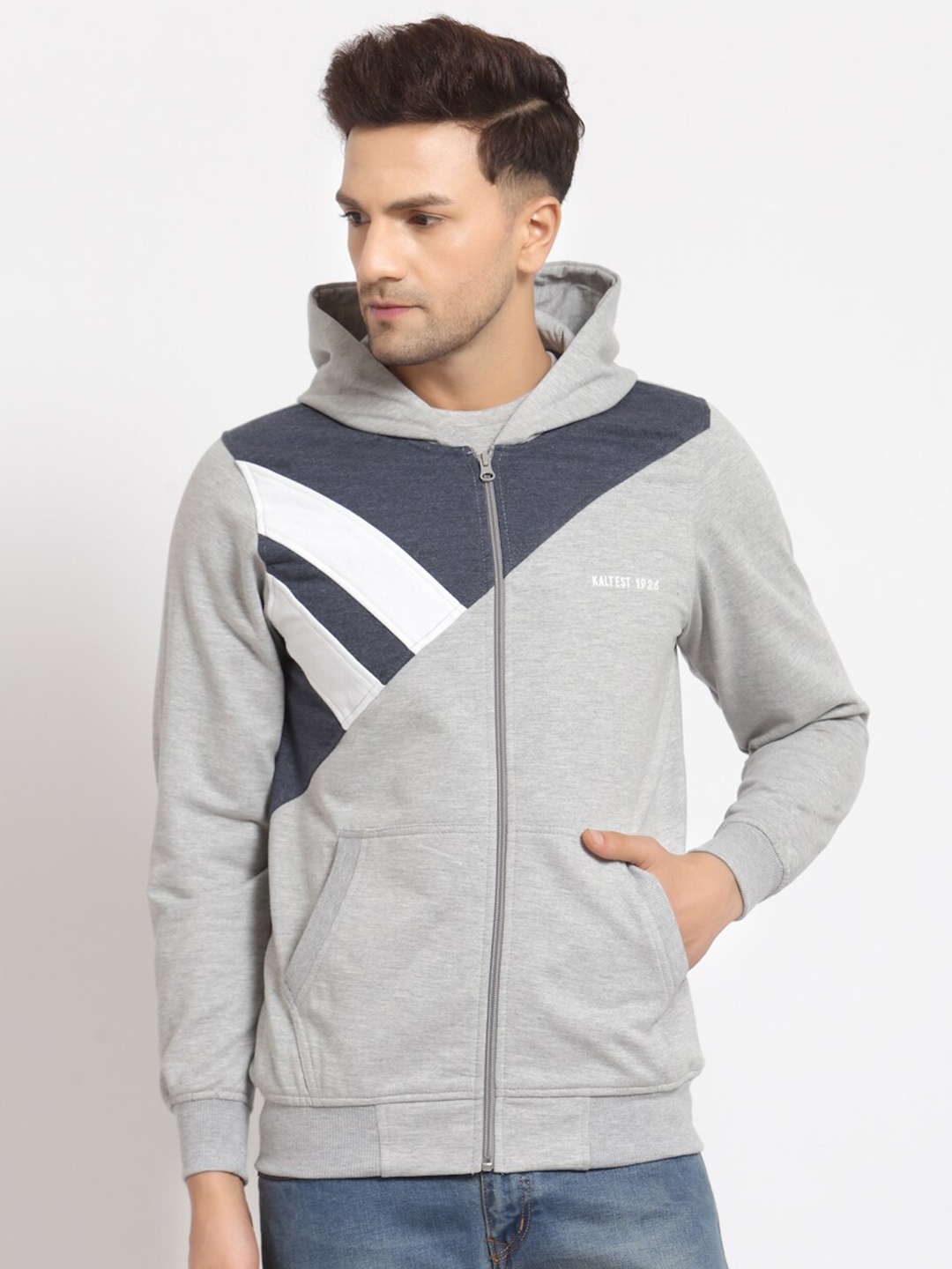 

Kalt Men Grey Colourblocked Sweatshirt