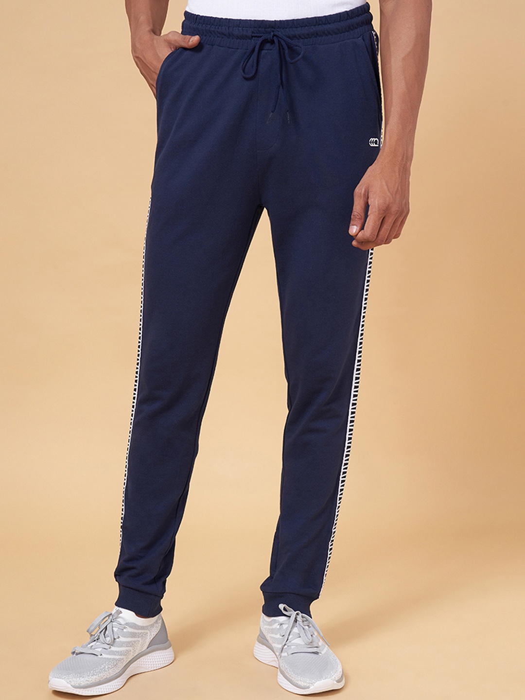 

Ajile by PantaloonsMen Navy Blue Solid Slim Fit Track Pants