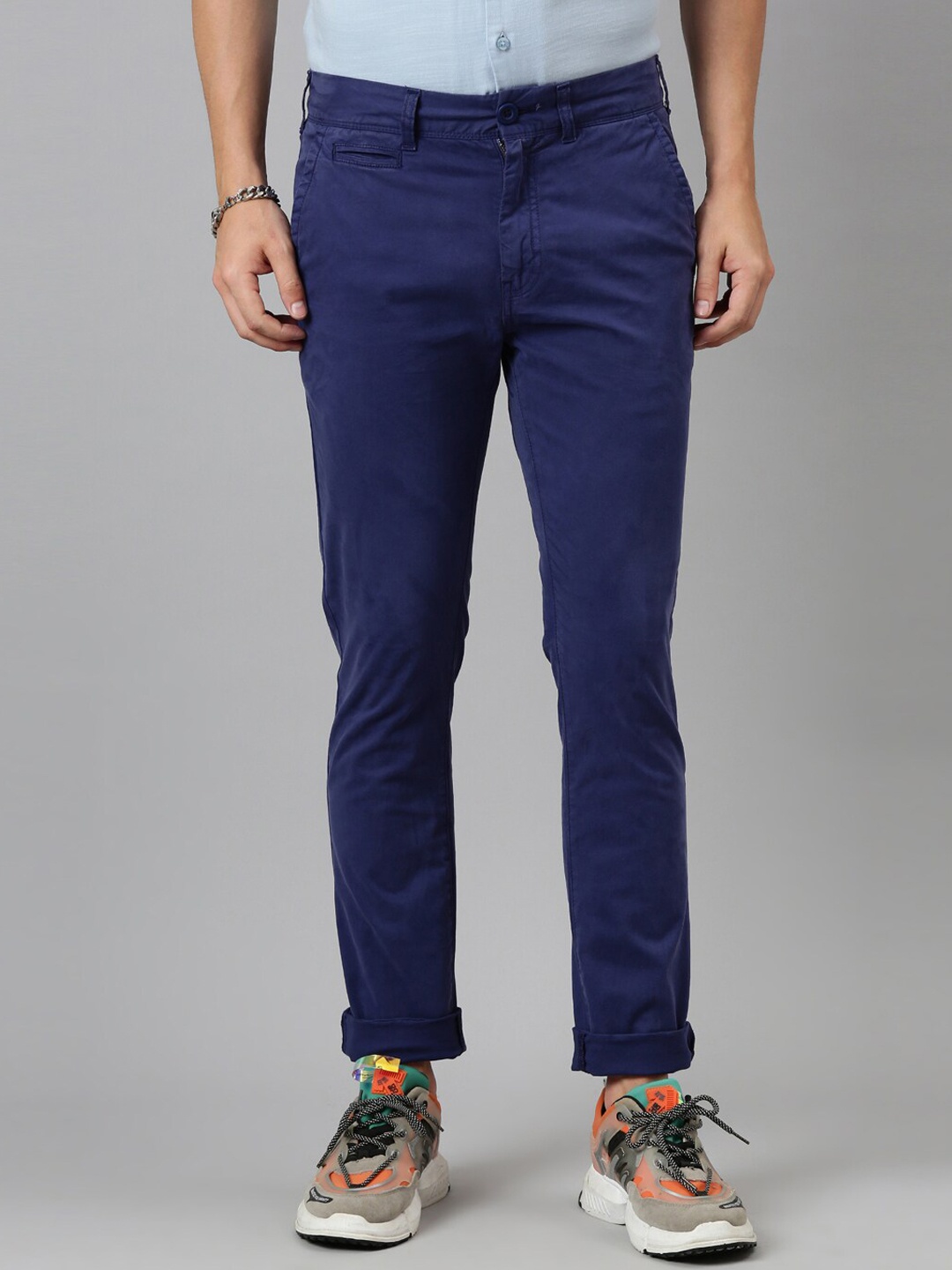 

Breakbounce Men Navy Blue Skinny Fit Low-Rise Trousers