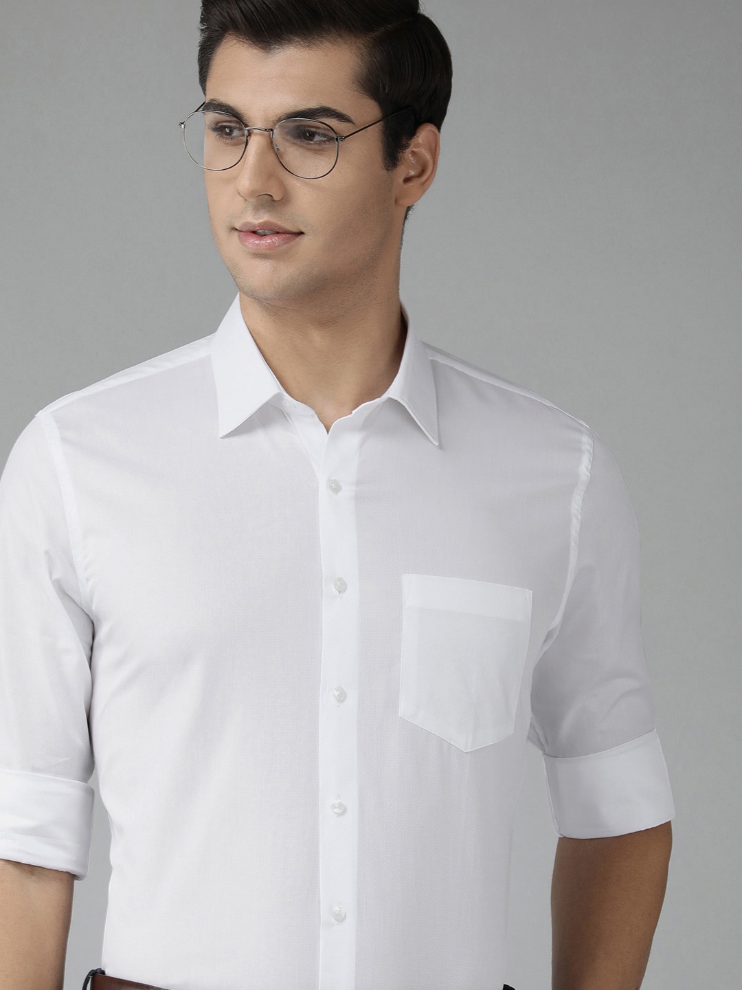 

Van Heusen Men White Solid Slim Fit Pure Cotton Formal Shirt